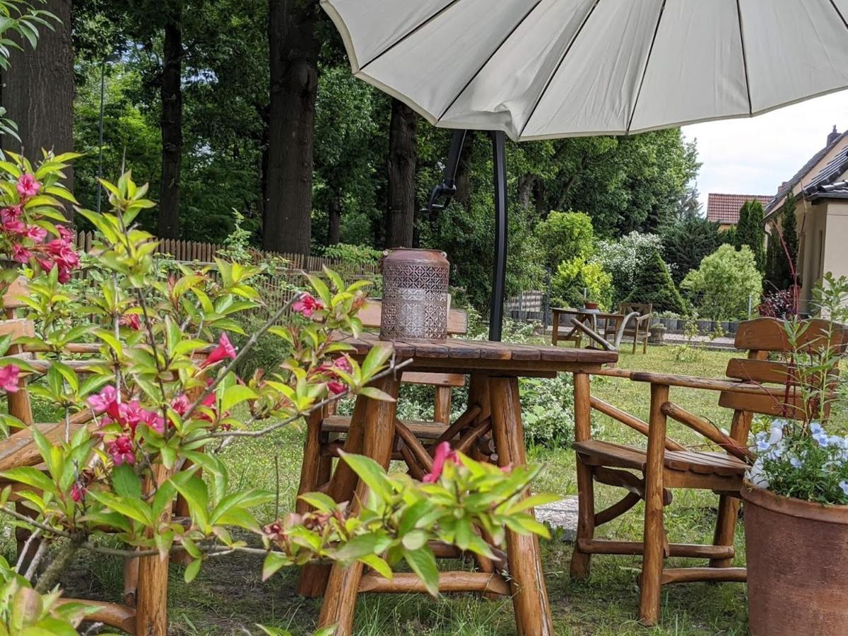 Helenes Ferienwohnung Auf Dem Bauernhof - Lausitzer Seenland Lauta Bagian luar foto