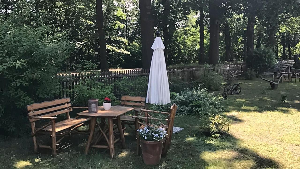 Helenes Ferienwohnung Auf Dem Bauernhof - Lausitzer Seenland Lauta Bagian luar foto