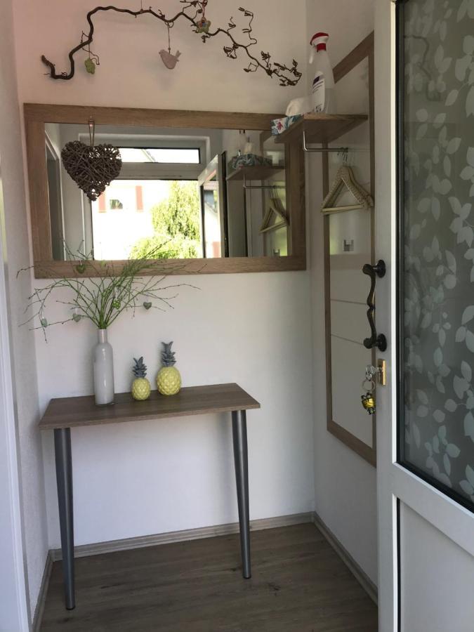 Helenes Ferienwohnung Auf Dem Bauernhof - Lausitzer Seenland Lauta Bagian luar foto